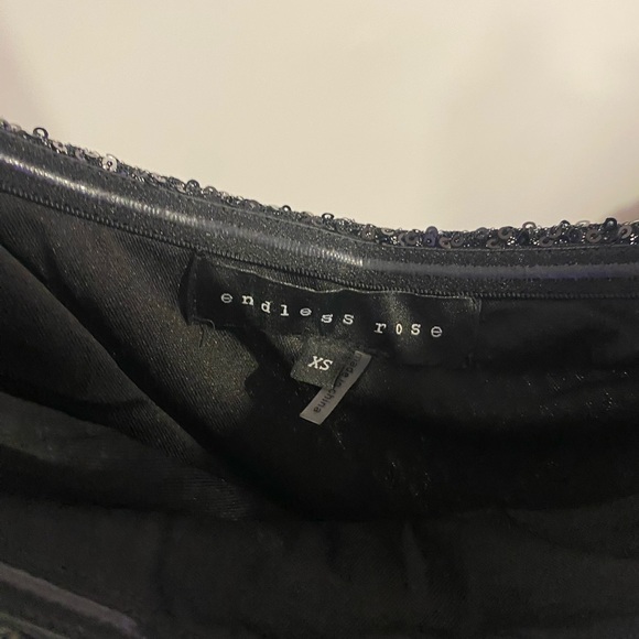 Endless Rose One Sleeve Sequin Top - Picture 4 of 4